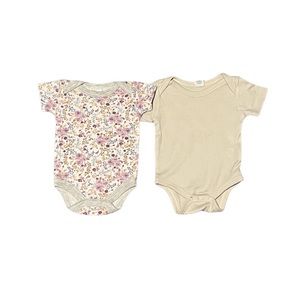 2 Pack Girls 0-3M Onesies Bundle